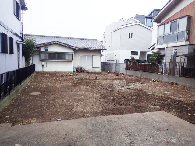 住宅地の空き地